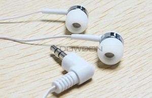 3.5 millimetri Auricolari Stereo Retrattile Auricolare Logo Personalizzato - Product Image 3