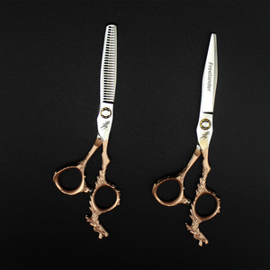6.0 " <span class=keywords><strong>Ciseaux</strong></span> à cheveux japonais en argent en solde, <span class=keywords><strong>ciseaux</strong></span> de <span class=keywords><strong>coiffure</strong></span> bon marché en acier 440C, <span class=keywords><strong>ciseaux</strong></span> effilés, rasoir de coiffeur, coupe de cheveux - Product Image 1
