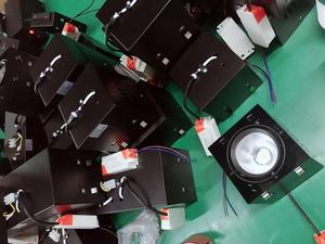 <span class=keywords><strong>Led</strong></span> <span class=keywords><strong>COB</strong></span> Bình Phương lõm <span class=keywords><strong>Downlight</strong></span> với khung cho 10W 15W 20W <span class=keywords><strong>25W</strong></span> CB028-TS - Product Image 4