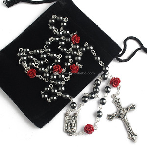 Perles rondes <span class=keywords><strong>en</strong></span> hématite de 6mm avec perles de rose de corail de 8mm Chapelet catholique avec sac <span class=keywords><strong>en</strong></span> velours - Product Image 1