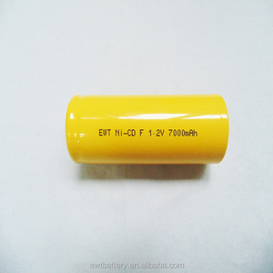 ارتفاع درجة الحرارة nicd F7000 <span class=keywords><strong>1.2V</strong></span> <span class=keywords><strong>F</strong></span> <span class=keywords><strong>7000mah</strong></span> 7ah ني-سد بطارية قابلة للشحن ل مصباح يدوي للطوارئ الإضاءة ، مكنسة كهربائية