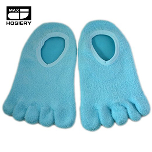 5Toe Gel <strong>Moisturizing</strong> <strong>Socks</strong> for Dry Feet, Cracked Heels, Calluses, Damaged Cuticles and Rough Skin - Product Image 3