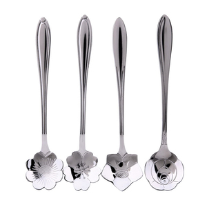 Meilleurs cadeaux Cuillère à thé et à café <span class=keywords><strong>en</strong></span> acier inoxydable <span class=keywords><strong>argent</strong></span>é or rose Vintage Fleur Cuillère à thé mignonne Petite cuillère à dessert Mini <span class=keywords><strong>cuillères</strong></span> pour le café - Product Image 5