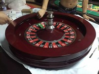 Roues de roulette en bois massif Baccarat Texas Poker Blackjack 18'' 20'' 22'' 32'' en gros