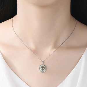 CZCITY forma <span class=keywords><strong>Oval</strong></span> verde oliva de topacio de plata esterlina 925 colgante de collar para las mujeres regalo de joyería fina - Product Image 3