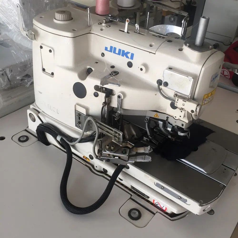 Usedjuki3200S, máquina de coser Industrial computarizada con botón de ojal, agujero en buenas condiciones