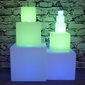 Tabouret de <span class=keywords><strong>bar</strong></span> moderne en plastique vieilli avec éclairage LED d'ambiance pour jardin, maison, hôtel, chambre, cuisine, salon - Product Image 4