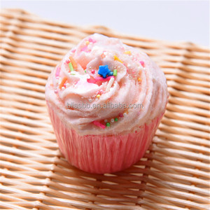 UEA 100% Bom Mandi Buatan Tangan Label Pribadi Fizzy Baker Bom Mandi Cupcake Natal Bom Mandi Shea Butter Merah Muda