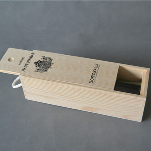Boîte à <span class=keywords><strong>vin</strong></span> en <span class=keywords><strong>bois</strong></span> de pin avec couvercle coulissant personnalisé, vente en gros OEM, boîte à <span class=keywords><strong>vin</strong></span> en <span class=keywords><strong>bois</strong></span> pour une seule bouteille - Product Image 1