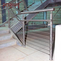 Conception balustrades en métal machine d'installation