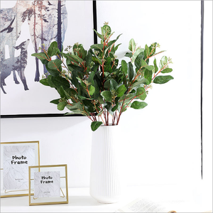 Branches de feuilles <span class=keywords><strong>d</strong></span>'<span class=keywords><strong>eucalyptus</strong></span> artificielles 85 cm, vertes, en plastique, toucher réaliste, <span class=keywords><strong>d</strong></span>écoration pour la maison pour Thanksgiving, Halloween, la Saint-Valentin - Product Image 2