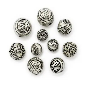 Antike silberne runde schnitzen glückliche chinesische Zeichen-Metall-Abstands perlen