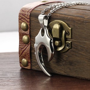 Marlario moda in acciaio inox tipo fiamma profilo lupo <span class=keywords><strong>dente</strong></span> <span class=keywords><strong>collana</strong></span> uomo in acciaio <span class=keywords><strong>ciondolo</strong></span> - Product Image 2