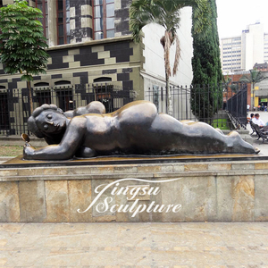 Célèbre sculpture en bronze de Fernando <span class=keywords><strong>Botero</strong></span> représentant une femme corpulente - Product Image 5