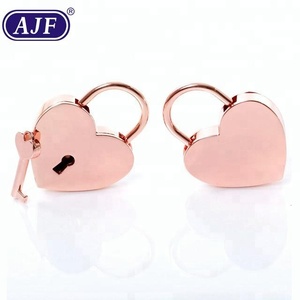 AJF قفل مخصص من سبائك الزنك والذهب الوردي للزفاف تحت عنوان الحب وهدية عيد الحب مع قفل - Product Image 2