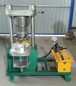 Fábrica fabricante venda quente mão operado pequeno frio azeite imprensa máquina na África - Product Image 3