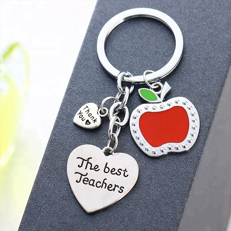 2023 Custom Zink Legering Apple Fruit Sleutelhanger Hartvormige Metalen Sleutelhanger Sleutelhanger Ontwerp Logo Sleutelhanger Custom Apple Sleutelhanger