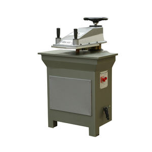 Máquina <span class=keywords><strong>para</strong></span> <span class=keywords><strong>hacer</strong></span> zapatillas pequeñas/máquina de pegatinas pequeñas/máquina de corte de madera blanda - Product Image 6