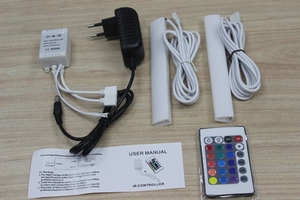Éclairage LED <span class=keywords><strong>sous</strong></span>-meuble à bande lumineuse à clipser sur le côté arrière de l'étagère en <span class=keywords><strong>verre</strong></span>, DC12V, kit de télécommande RF - Product Image 6