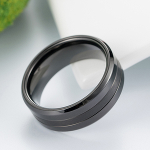 Anello in Acciaio al Titanio Nero Opaco 8mm Personalizzato OEM, con Centro Scanalato, Gioiello Minimalista <span class=keywords><strong>di</strong></span> Promessa per Lui - Product Image 3