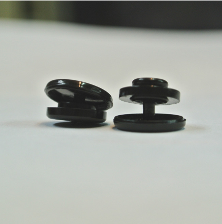 Пластиковая защелкивающаяся Кнопка POM из четырех частей