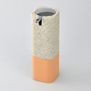 Belle bouteille de mousse de mousse de soie argentée en plastique de conception de pingouin - Product Image 3