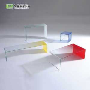 Di cristallo colorato in vetro curvato tavolino/tavolo centrale in vetro - Product Image 2