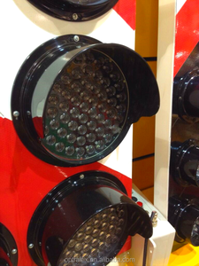 لوحة إشارات تحذيرية بسهم LED للتحكم المروري من النوع الإماراتي الأوروبي لعام 2016، لوحة سهمية توجيهية مستخدمة على الشاحنات - Product Image 5