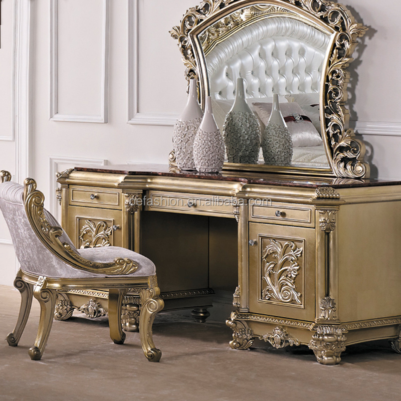 Luxury Beauty Vintage Makeup Wooden Gold Vanity Table Luxury Beauty Vintage Makeup Wooden Gold Vanity Table