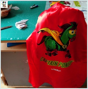 Déguisement Cosplay de fête pour femmes, déguisement de super-héros de couleur rouge, bon marché, Capes HPC-2347 - Product Image 6