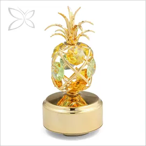 Caja Musical con Figura de Piña Chapada en Oro de 24K de Crystocraft, Cristal Tallado Brillante, Arte Popular Europeo, Eres Yo, Sol, Amistad - Product Image 1