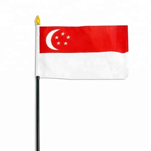 Drapeau ondulant à la main de Singapour avec bâton <span class=keywords><strong>en</strong></span> plastique 3x5ft Polyester Satin Nylon Vinyl Silk Rainbow Pennant pour agences de voyages - Product Image 1