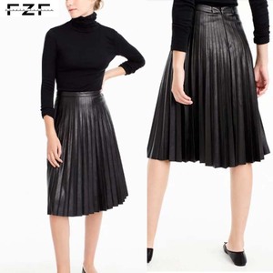 Women Midi Length Black Soft <strong>Pleated</strong> <strong>Leather</strong> <strong>Skirt</strong> - Product Image 2