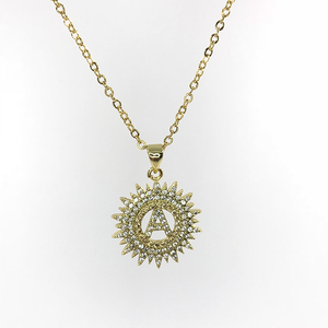 2025 Nueva joyería de moda dijes chapados en oro collar con colgante de letra del alfabeto pavimentado de circón transparente - Product Image 3