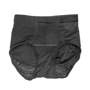 Ragazze in mutandine bianche realistiche Silicone seno bottone Silicone Silicone Pad biancheria intima glutei e fianchi cuscinetti - Product Image 5