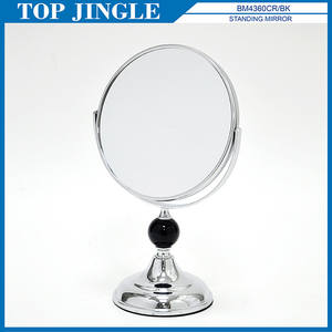 Espejo de maquillaje de metal pequeño con diseño de cuentas redondas clásicas - Product Image 1