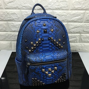 <span class=keywords><strong>Mochila</strong></span> OEM ODM personalizada de moda de lujo auténtica <span class=keywords><strong>piel</strong></span> de serpiente auténtica para <span class=keywords><strong>hombre</strong></span> y mujer, <span class=keywords><strong>mochila</strong></span> informal con lentejuelas - Product Image 2