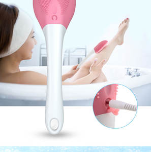 超柔らかい毛が付いている長いハンドルのシャワーのスクラバーが付いている電気シリコーンバスボディブラシソニックバスボディブラシパッケージサイズ - Product Image 5