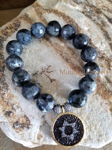 BM25158 Pulseras con dijes de moda Pila de cuentas facetadas de labradorita con mano redonda CZ Hamsa y pulsera Micro Pave Ball Star David - Product Image 5