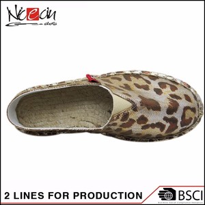 Fuzhou stocklot mejor precio de exportación Tienda Al Aire Libre Zapato <span class=keywords><strong>Cavas</strong></span> - Product Image 2