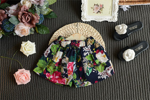 Set di Abbigliamento per Bambine in Stile Coreano alla Moda, Bellissima Camicia Bianca con Pantaloncini - Product Image 3