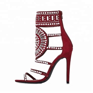 <span class=keywords><strong>Sandali</strong></span> Gladiatore Sexy da <span class=keywords><strong>Donna</strong></span> con <span class=keywords><strong>Tacco</strong></span> a Spillo e Perle, Tendenza Moda 2024 - Product Image 3