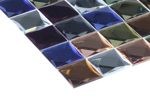 Décoration murale de luxe pour la maison, motif en pierre naturelle, <span class=keywords><strong>prix</strong></span> <span class=keywords><strong>au</strong></span> <span class=keywords><strong>mètre</strong></span> <span class=keywords><strong>carré</strong></span>, couleur irisée, mosaïque en verre arc-en-ciel - Product Image 5