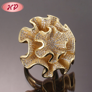 Anillo de Boda y Compromiso de Diamante en Oro <span class=keywords><strong>Laminado</strong></span> de 18k <span class=keywords><strong>con</strong></span> Diseño de Flor, Joyería de Moda al por Mayor - Product Image 3