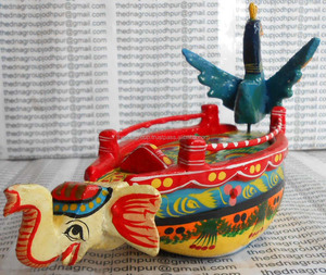 Bateau indien en bois peint attrayant -3 - Product Image 1