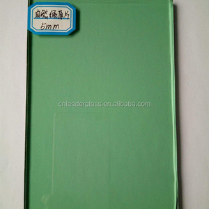 Vidrio de ventana de color verde oscuro en bienes raíces y edificios - Product Image 5