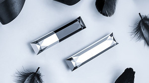 Las mujeres Facial labio ojos masajeador pluma <span class=keywords><strong>chica</strong></span> Mini vibración ojo de la belleza bolsa de portátil de cuidado de los ojos - Product Image 6