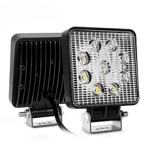 Imperméable IP66 4 pouces 27W carré LED lumière de travail pour la moissonneuse de planteur de tracteur de machine d'agriculture