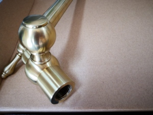 Vòi Nước Đôi Gắn Tường Thương Mại, Vòi Nước Nhà Bếp Gắn Tường, Gấp Được, Màu Vàng Kim - Product Image 2