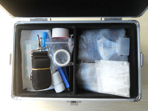 Kit de primeros auxilios de emergencia de aluminio, caja de primeros auxilios para el hogar y actividades al aire libre - Product Image 3